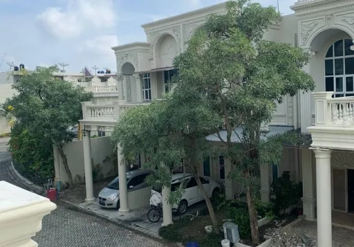 Sewa Rumah Bertingkat Ada Kolam Renang dan Indoor Gym Dekat Kampus, Mall Dipekanbaru