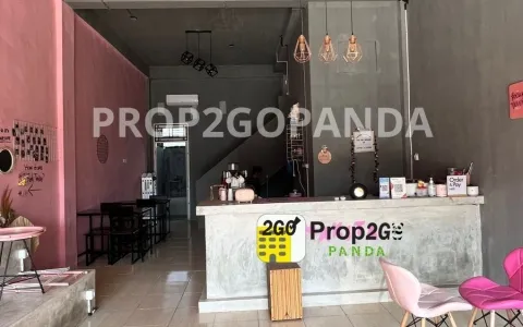 Ruko 2 lantai full keramik bekas cafe dijual di jalan fajar Pekanbaru