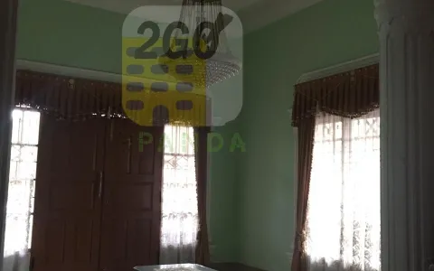 Rumah Dengan Halaman Luas Dan Ada Taman Dijual Siap Huni Di Pekanbaru