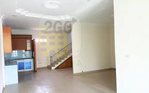 Rumah Dua Lantai Kawasan Pondok Mutiara Jalan Pemuda Siap Huni di Pekanbaru