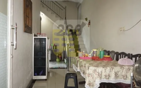 Rumah 2 lantai Tengah Kota Sudirman Dekat Mc Donald Dijual Di Pekanbaru