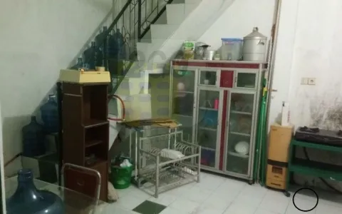 Rumah Dijual Dua Lantai Dekat Ke Pombensin Di Jalan Sembilang Rumbai Pekanbaru
