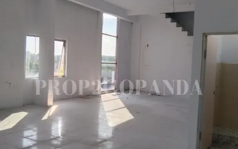 Gudang 3 Lantai Dijual Lokasi Pinggir jalan Besar Luar Kota Pekanbaru