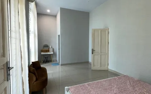 Dijual Rumah Dengan Fasilitas Kolam Renang Di Pekanbaru