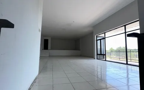 Disewakan Gudang  3 unit gandeng dijalan Garudasakti di Pekanbaru