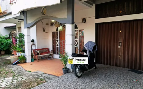 Disewakan Murah Rumah 2 Lantai Dijalan Fajar Di Pekanbaru