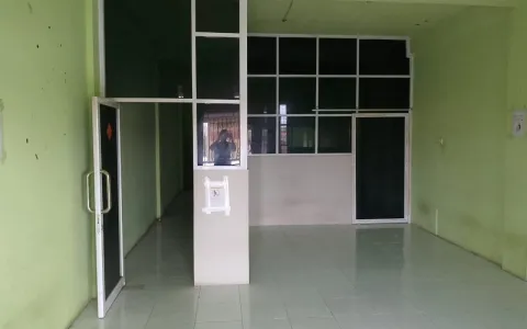 Ruko 2 Lantai Dijual Cepat Di Jalan Lili di Pekanbaru