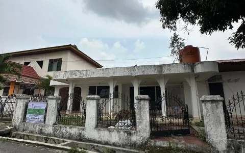 Rumah dijual satu lantai di jalan Hangjebat Pekanbaru